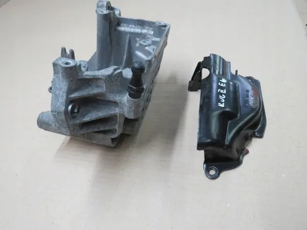Soporte filtro combustible Ford Kuga II 2017 OEM 9804498180 image 8