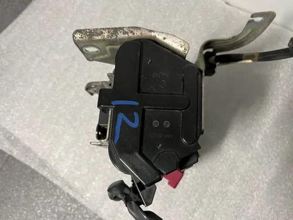 Condensateur Mazda CX-3 i-ELOOP OEM DA7A67ZC0-B 2019 image 3