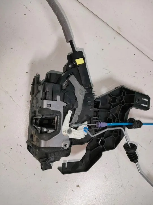 MERCEDES GLE W167 Dörrlås Höger Bak 2023 A0997309200 image 3