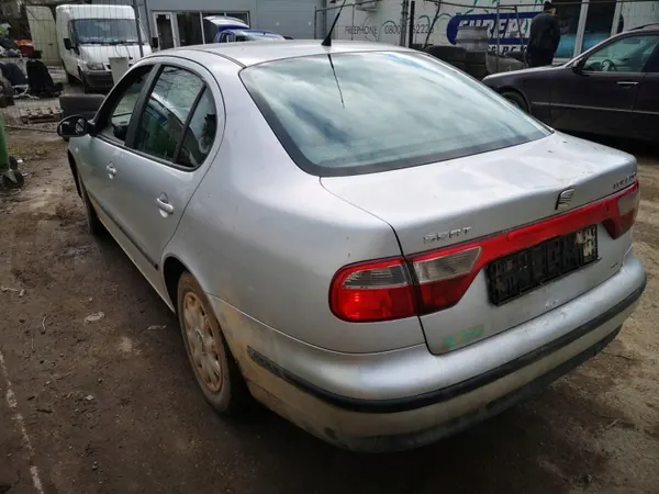 OEM 2096455 Avgasgrenrör Seat Toledo 2000 image 8