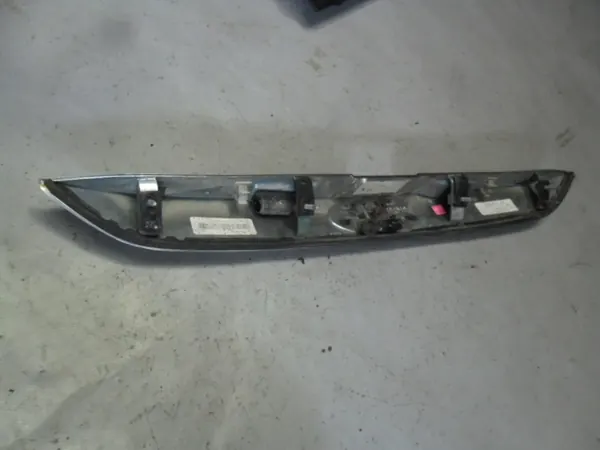 Garniture Hayon Ford Kuga II OEM CJ54-S43404-AFW image 3