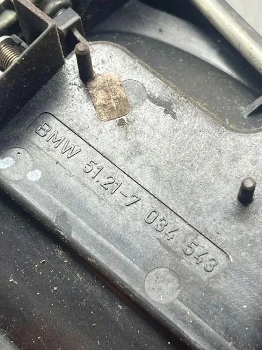 BMW 5 E60 vänster bakdörr handtagsram OEM 7034543 image 3