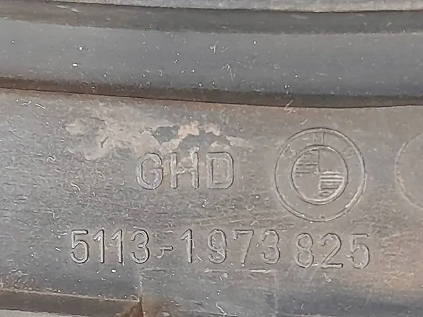 Radiator Grille 5113-1973825 BMW E34 image 5