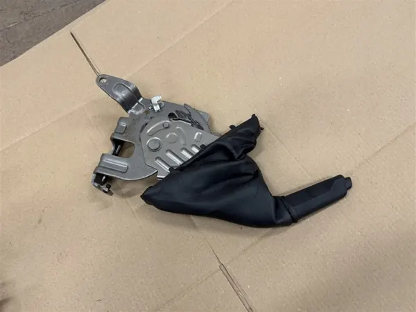 Handremhendel Ford OE OEM 23-26R voor Courier MK3 image 4