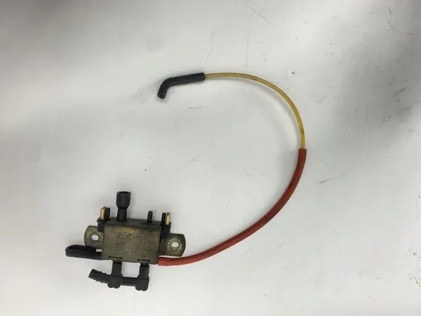 Electroválvula OEM 0025400697 Usada para Mercedes image 2