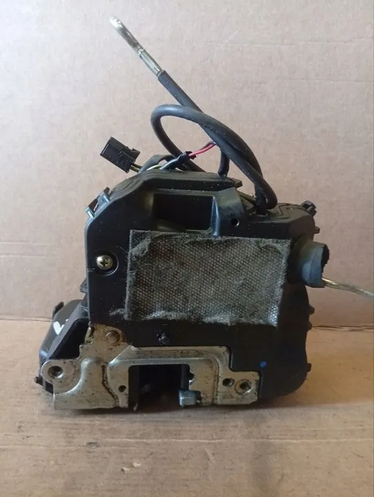 Vordertürschloss Rechts Mercedes-Benz W211 image 2