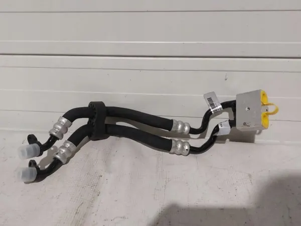 Gebrauchtes Volkswagen OE Getriebeölkühlerrohr/-schlauch image 2