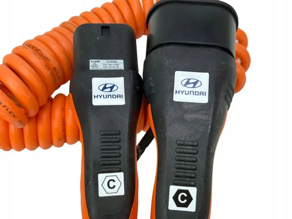Cable de carga Hyundai OEM LC-ST201 - Usado image 4
