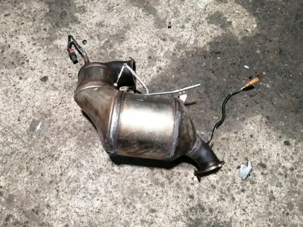 Catalyseur d'occasion OEM 4G0131765 pour Audi image 2