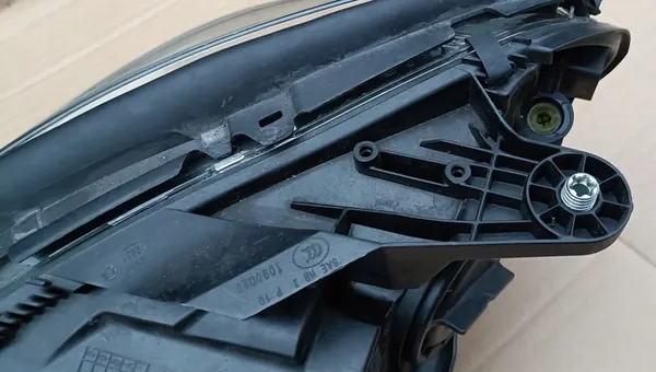 Rechter Koplamp Mercedes-Benz C-Klasse W204 A2048209659 image 5