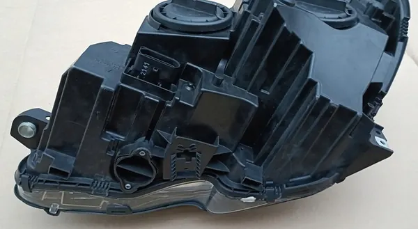 Rechter Koplamp Mercedes-Benz C-Klasse W204 A2048209659 image 9