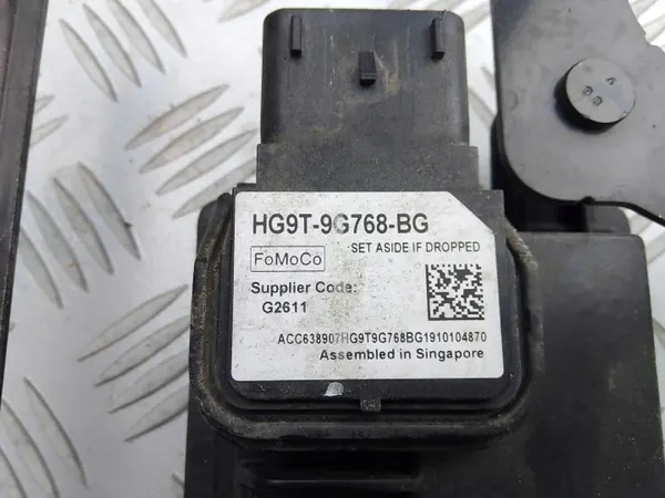 Lincoln MKZ Radar-Modul OEM HG9T-9G768-BG Gebraucht image 3