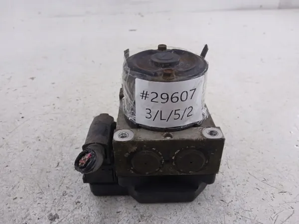 Pompe ABS Hyundai OEM 58910-17300 pour Matrix 1.6 image 7