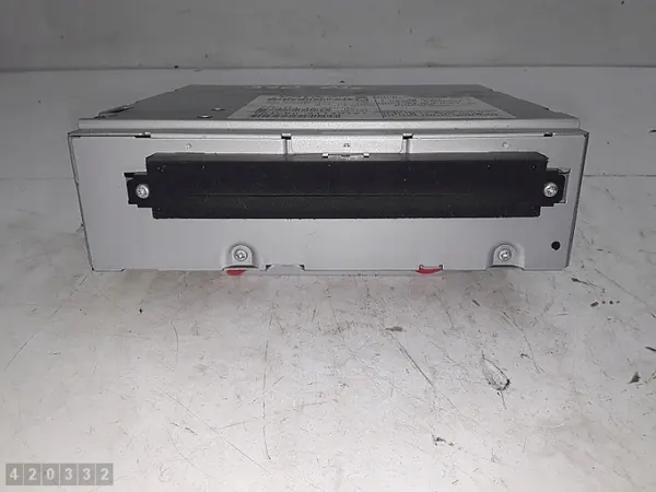 Changer CD Volvo OEM 34W466A pour S40 2005 image 2