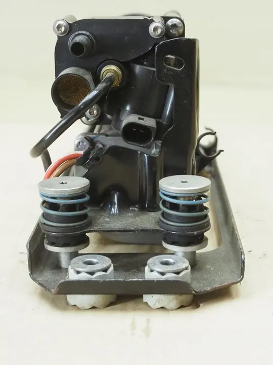 Compressore Sospensione BMW 7 F01 F02 F03 F04 6875176 image 7
