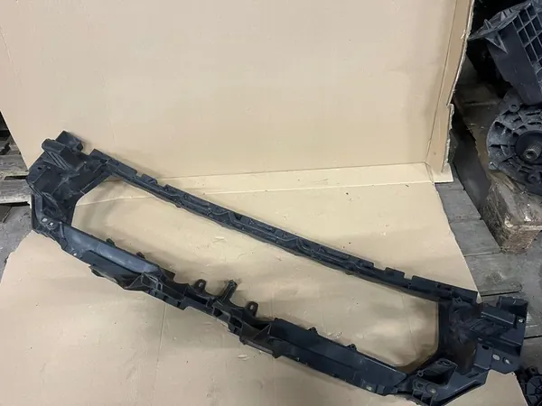 Grill Reinforcement Audi Q3 2015-2018 8U0853692C image 2