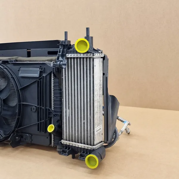 Conjunto de ventilador de refrigeración Ford Focus MK3 C-Max II Transit image 2