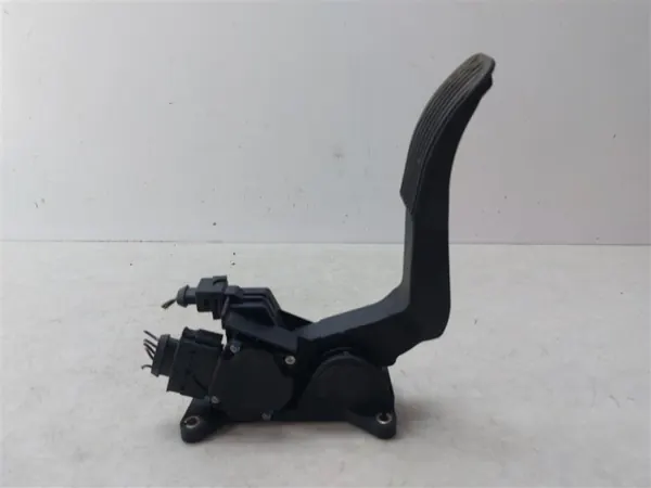Gaspedaalpotentiometer OEM A9013000504 Mercedes Vito image 2