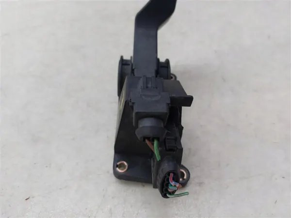 Gaspedaalpotentiometer OEM A9013000504 Mercedes Vito image 4