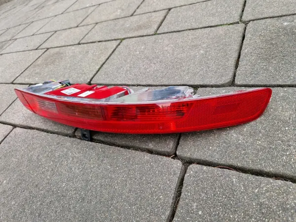 Audi Q5/SQ5 8R Sumuvalo Oikea Taka OEM 8R0945096 image 3