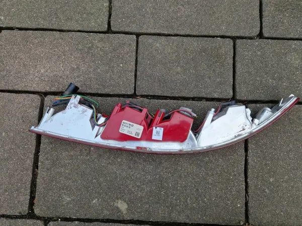 Audi Q5/SQ5 8R Sumuvalo Oikea Taka OEM 8R0945096 image 4