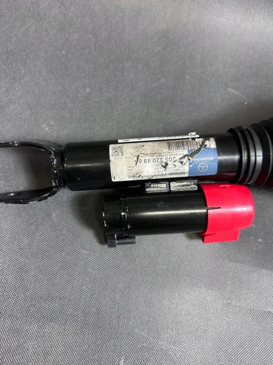 Fram Höger Stötdämpare Mercedes C-Klass AMG W205 A2053204868 image 5