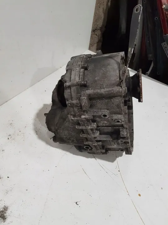 Volkswagen PASSAT B6 2007 Edessä Automaattivaihteisto OEM 02Q301103C image 3