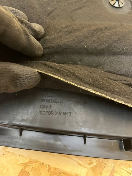 Joint de vitre inférieur OEM 9808360880 Jumpy Expert Proace image 9