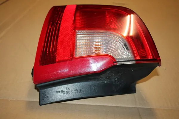 VOLVO S60 Lámpara Trasera Izquierda 31395930 image 4