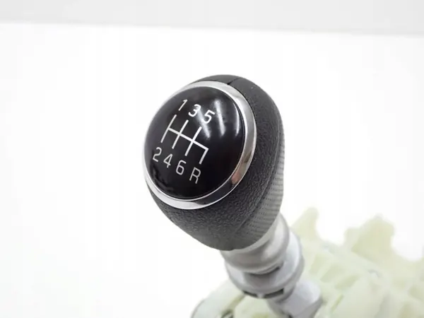 Pommeau de levier OEM 23R pour Suzuki S-Cross II/III image 4