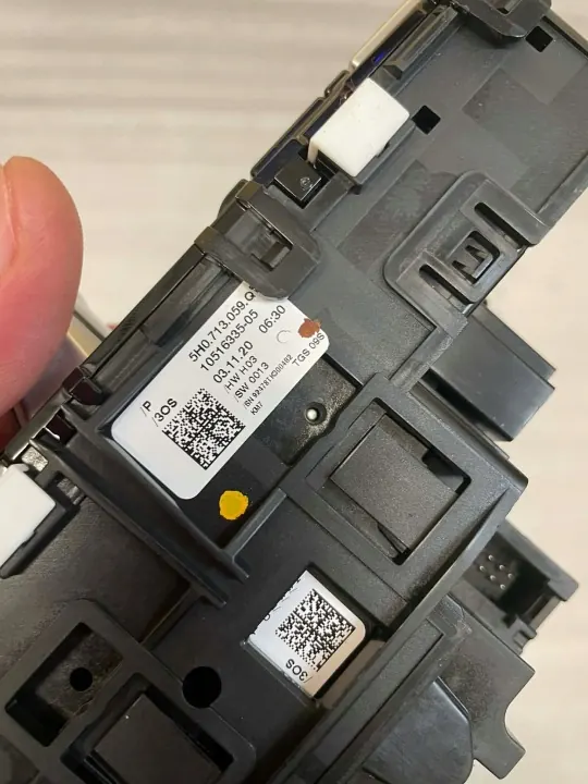 VW Golf 8 DSG-selector OEM 5H0713059Q - Gebruikt image 4