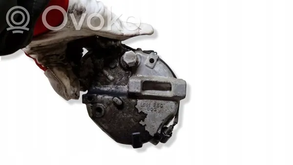 Compresseur de climatisation JAGUAR XF (X250) 2.2L diesel OEM image 3