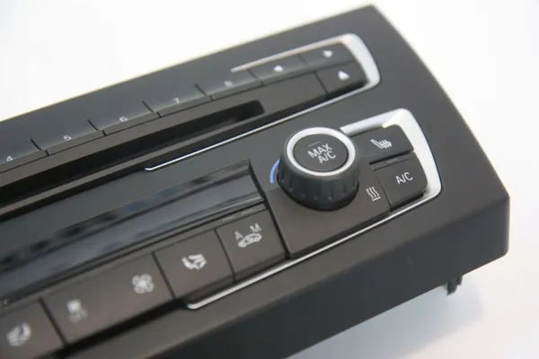 Painel AC BMW OEM 61319323555 - Usado image 6