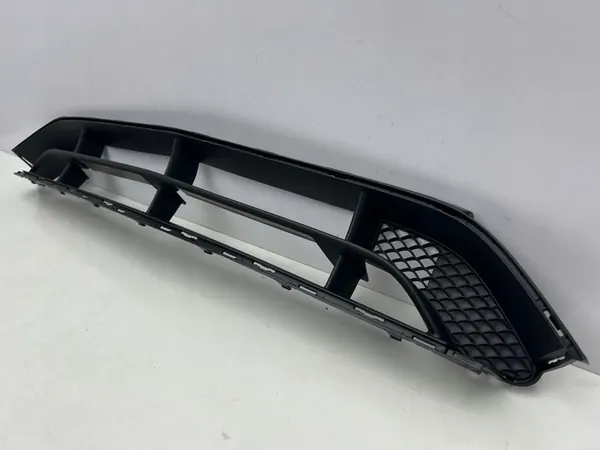 MERCEDES A-KLASA W177 LIFT 45 AMG Rejilla Delantera OEM image 3