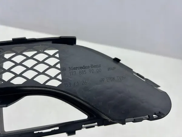 MERCEDES A-KLASA W177 LIFT 45 AMG Rejilla Delantera OEM image 5