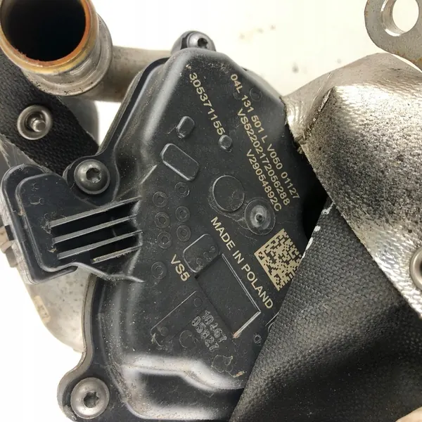 EGR-venttiili ja jäähdytin VW Skoda Caddy 2.0 TDI 2016 image 6