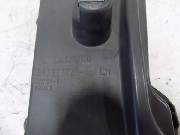 Suporte de para-lamas Volvo XC90 II OEM 31391777 Esquerdo Dianteiro image 4