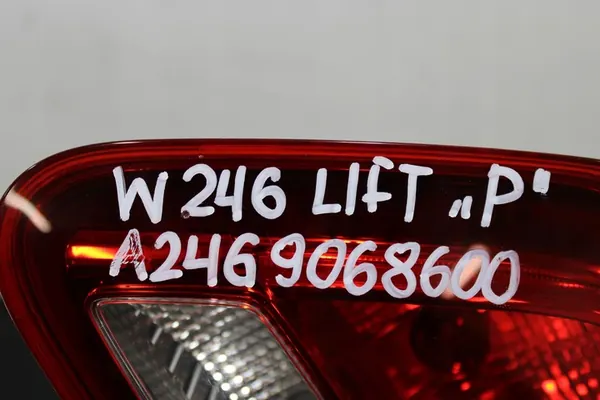 Rechter achterlicht A2469068600 Mercedes B-Klasse W246 image 3