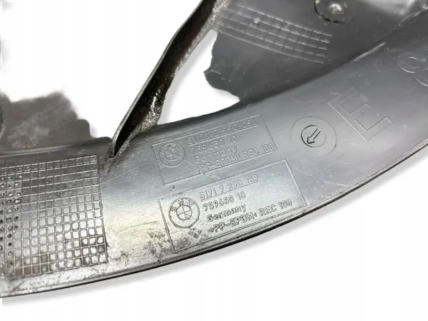 BMW X1 E84 Etuvasen Lokasuoja 2009-2015 OEM image 7