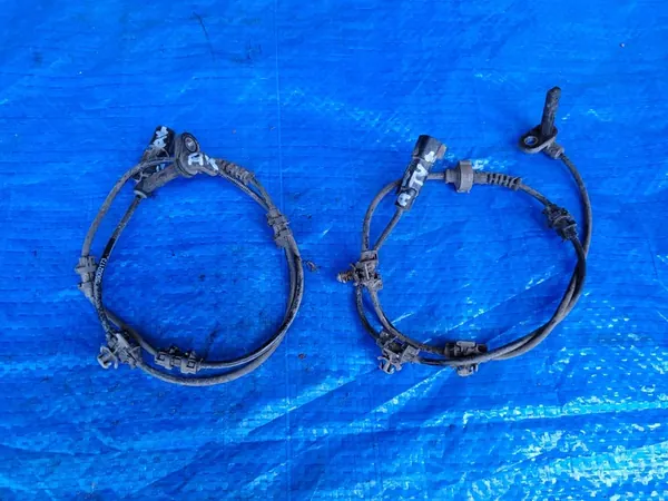 OPEL Astra K Cabo Sensor ABS Traseiro Esquerdo Direito 39002173 image 9