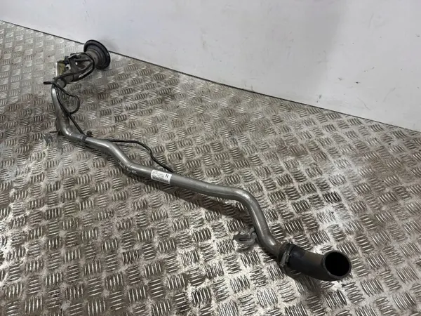 Infiniti QX30 Tankdeckel OEM 172215DC0B image 3