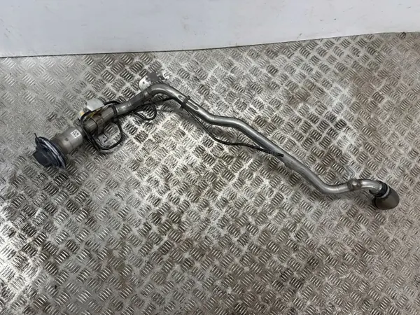 Infiniti QX30 Tankdeckel OEM 172215DC0B image 4