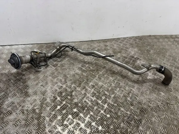 Infiniti QX30 Tankdeckel OEM 172215DC0B image 5