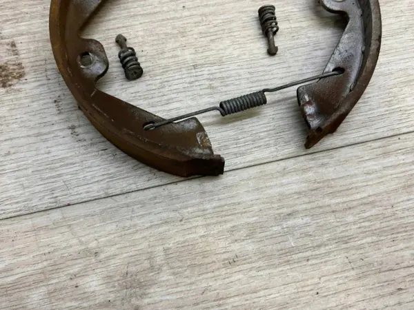 Bromsbelägg bak VW Touareg 3.0L OEM 7P0698545 image 6