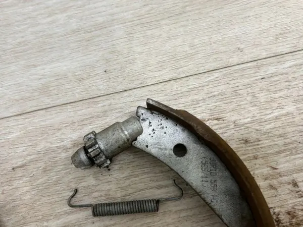Bromsbelägg bak VW Touareg 3.0L OEM 7P0698545 image 7