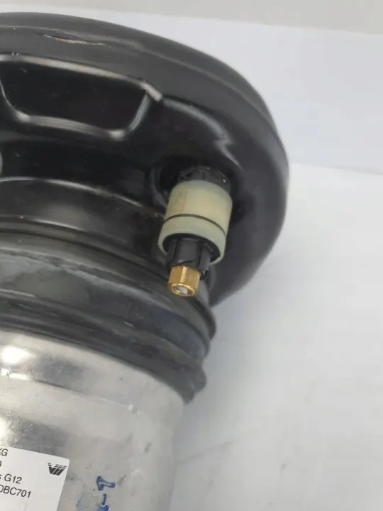 Taka-Vasen Jousitus OEM 755A1DBC701 BMW 7 G12 image 5