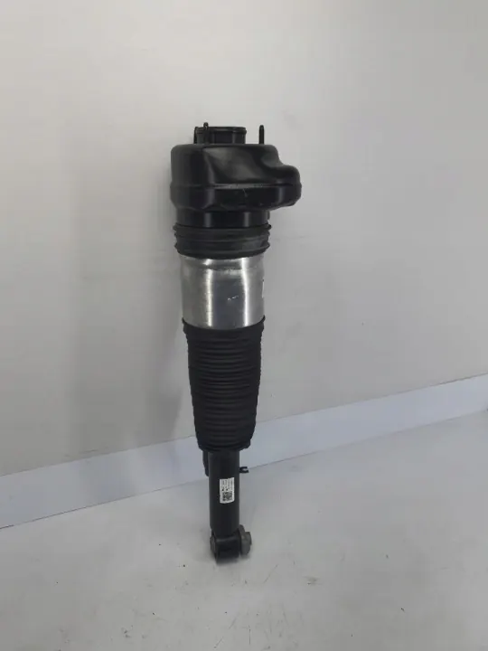 Taka-Vasen Jousitus OEM 755A1DBC701 BMW 7 G12 image 8