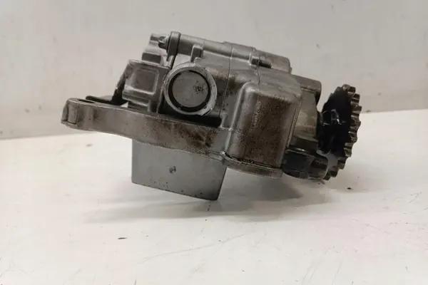 Olje pump MERCEDES-BENZ GL (X164) 3.0L diesel image 3