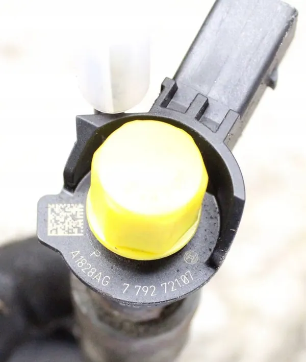 Inyector BMW 7792721 3.0D 231 CV image 2