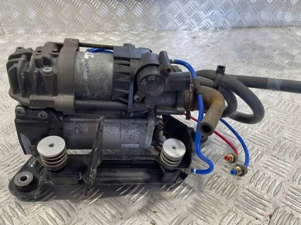 BMW Luftfederungskompressor OEM G11 G12 image 3